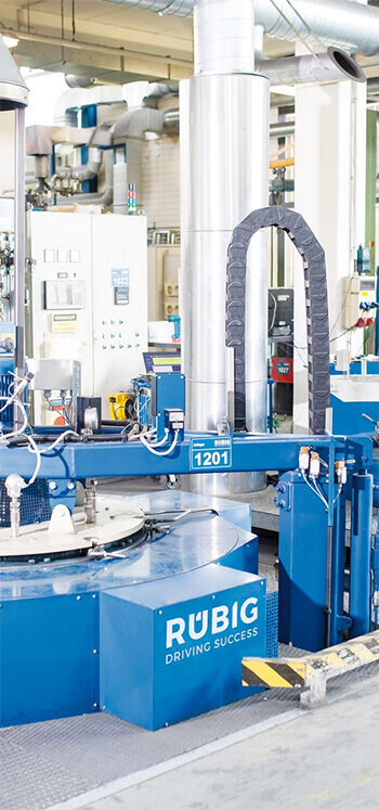 RÜBIG gas nitriding system in a production hall – industrial heat treatment for superior surface quality
